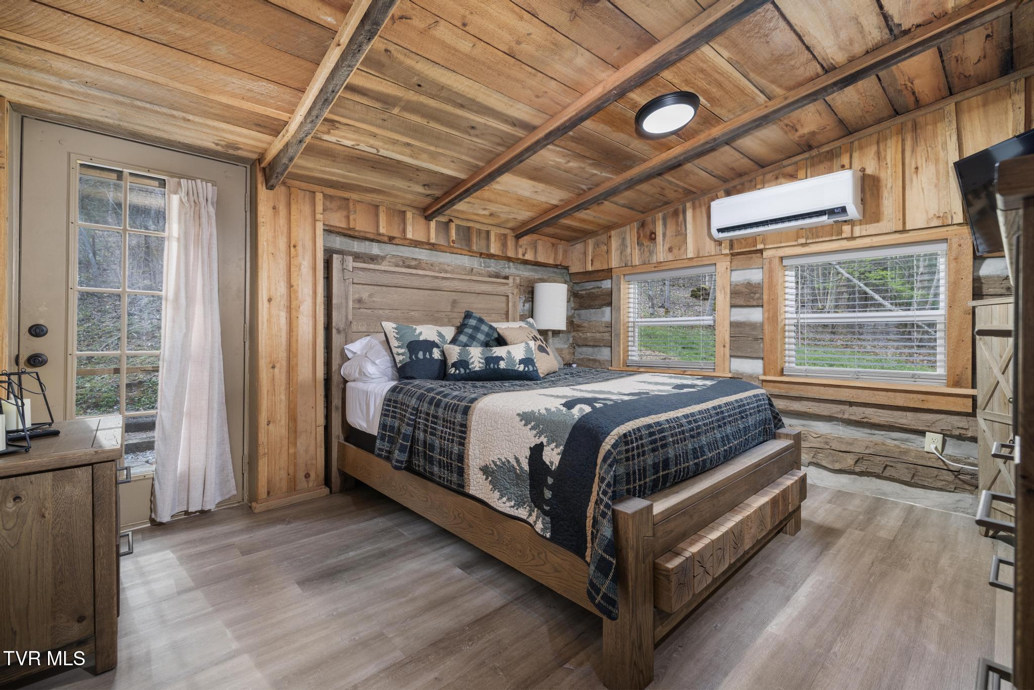 445 & 475 Log Cabin Road, Greeneville, Tennessee image 17