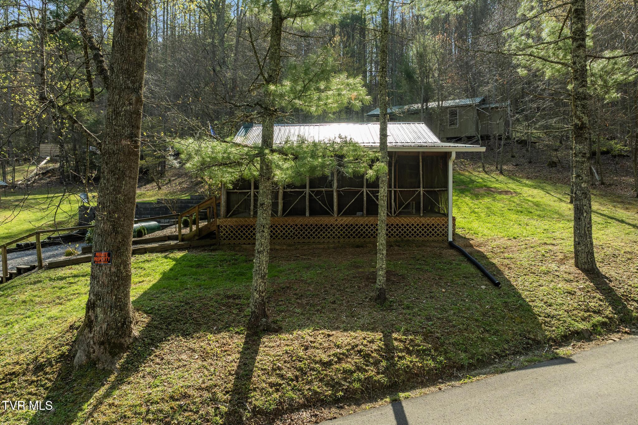 445 & 475 Log Cabin Road, Greeneville, Tennessee image 1