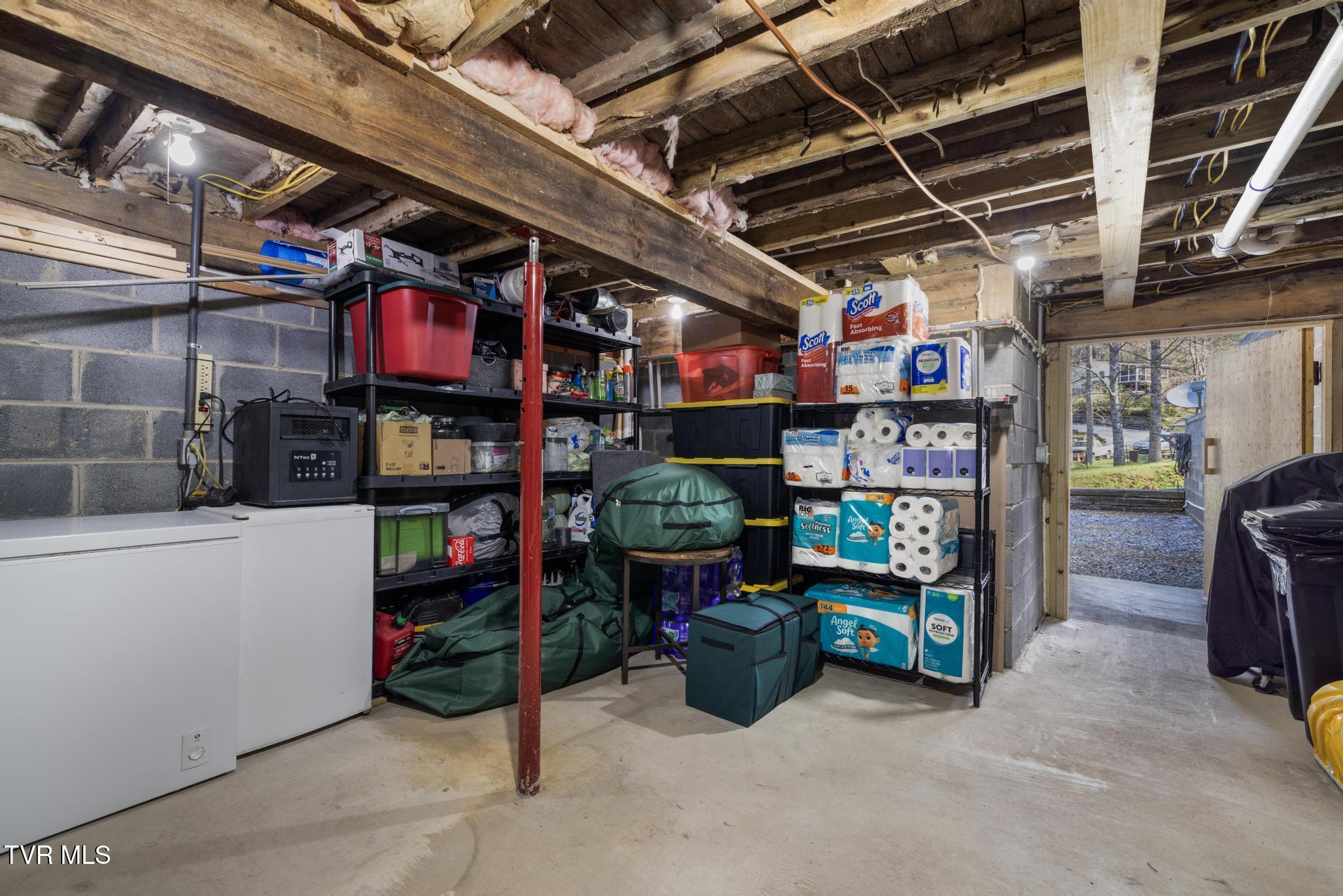 445 & 475 Log Cabin Road, Greeneville, Tennessee image 29