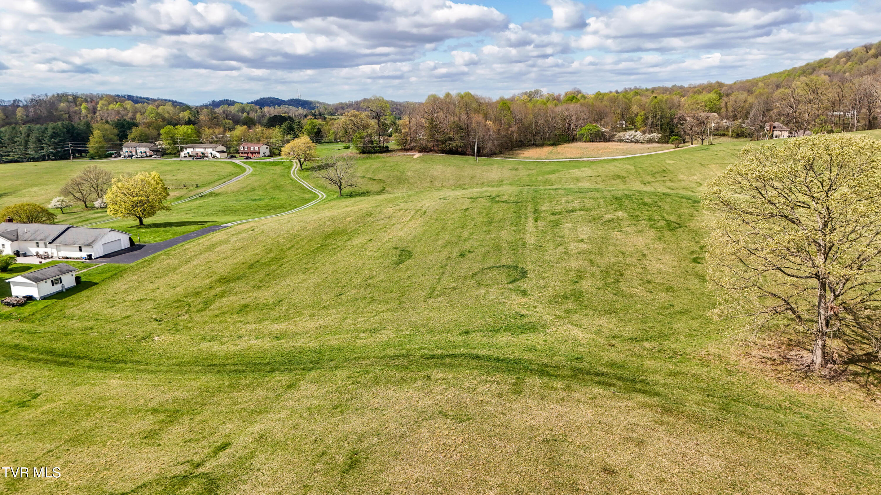 Tbd Young Dr, Bristol, Virginia image 17