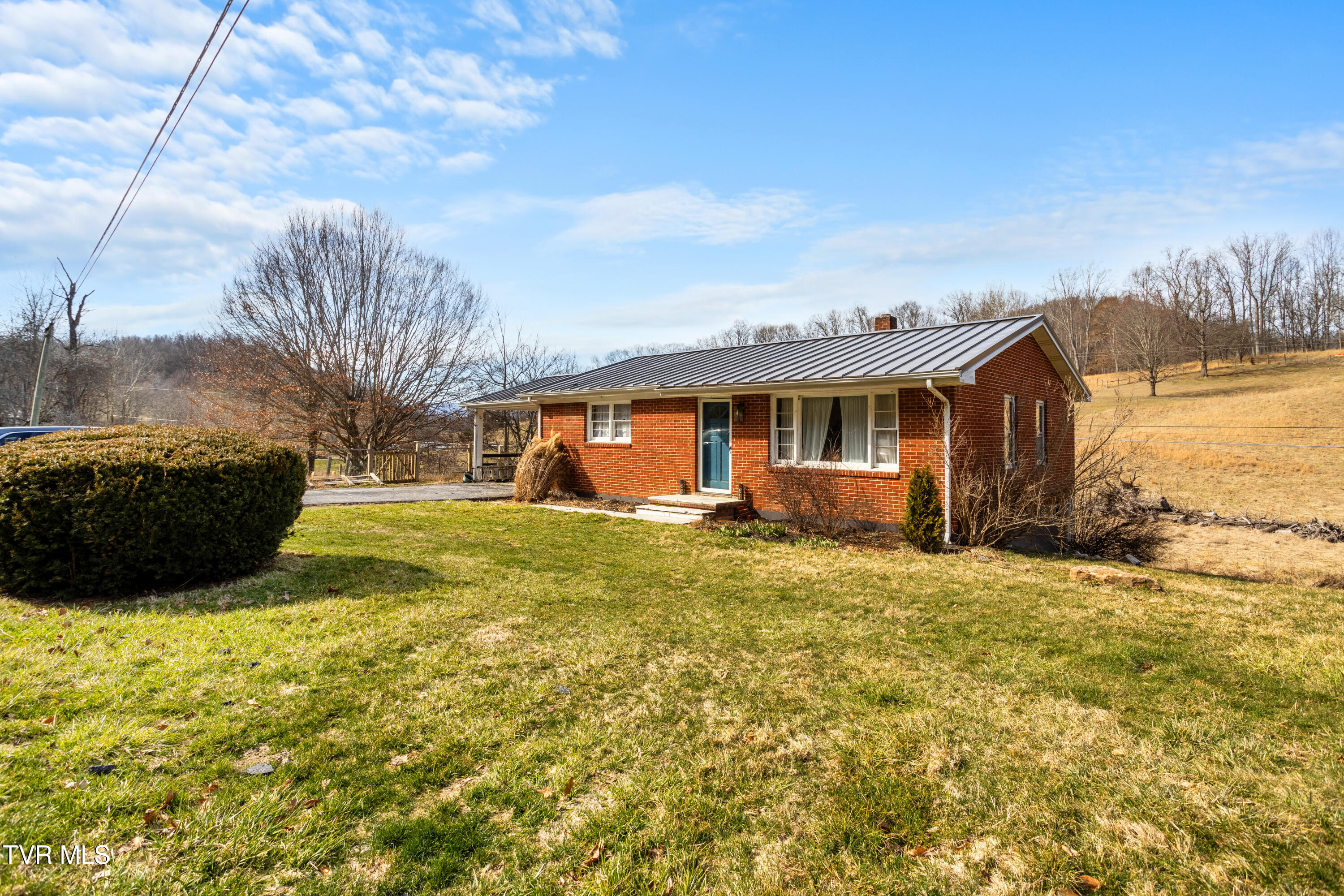 28585 Smyth Chapel Road, Meadowview, Virginia image 2