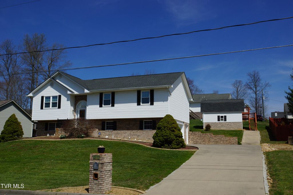 Photo of 128 Meadow Springs Lane, Mount Carmel, TN 37645 (MLS # 9992845)