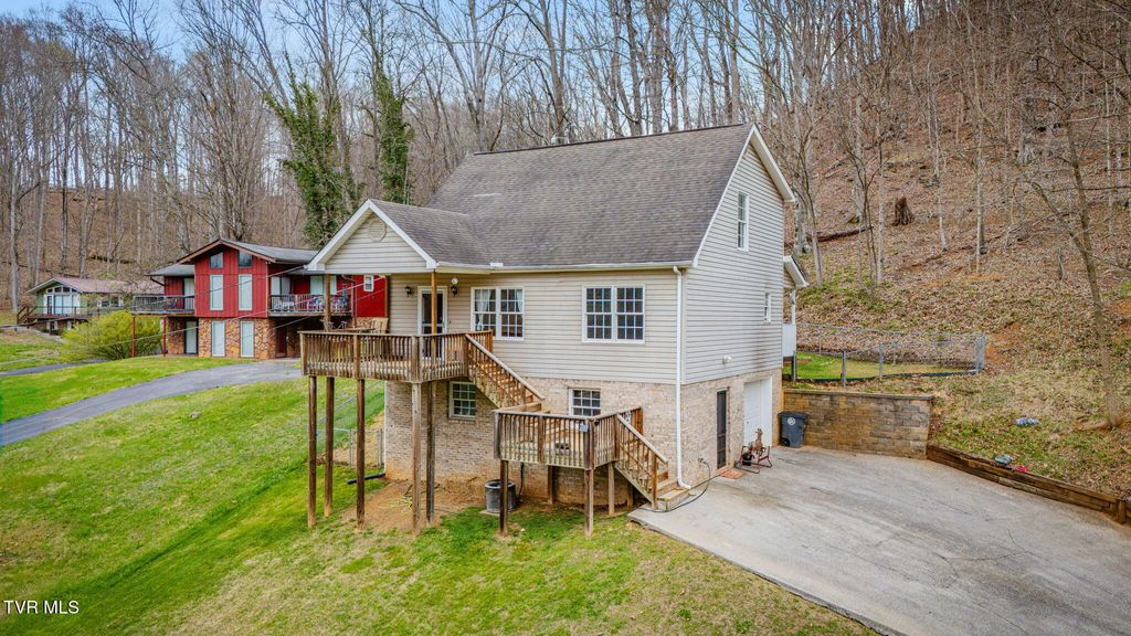 Photo of 1214 Independence Avenue, Mount Carmel, TN 37645 (MLS # 9993165)