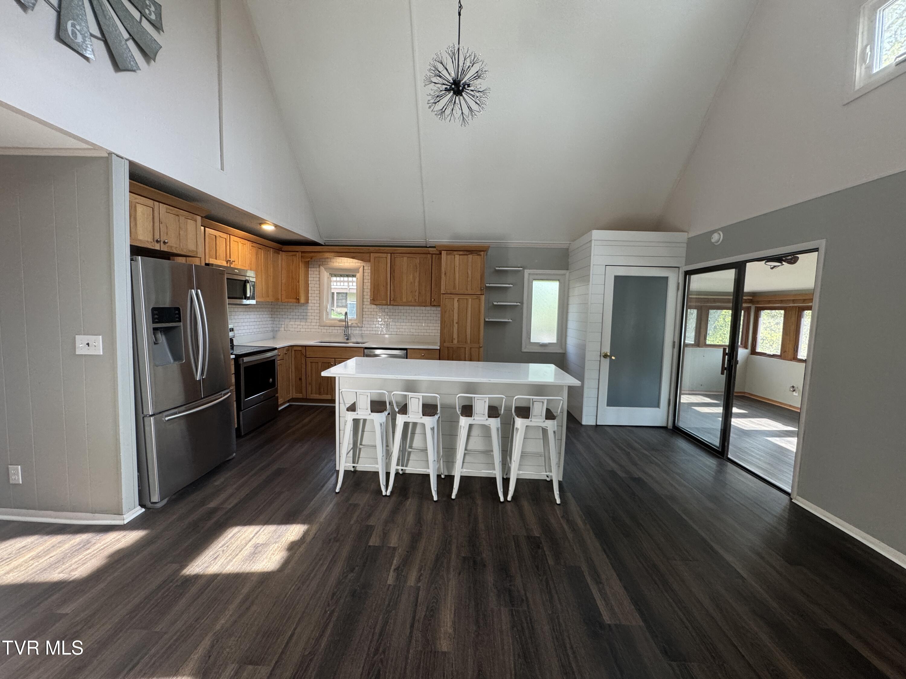 463 Lakeshore Road, Bluff City, Tennessee image 12