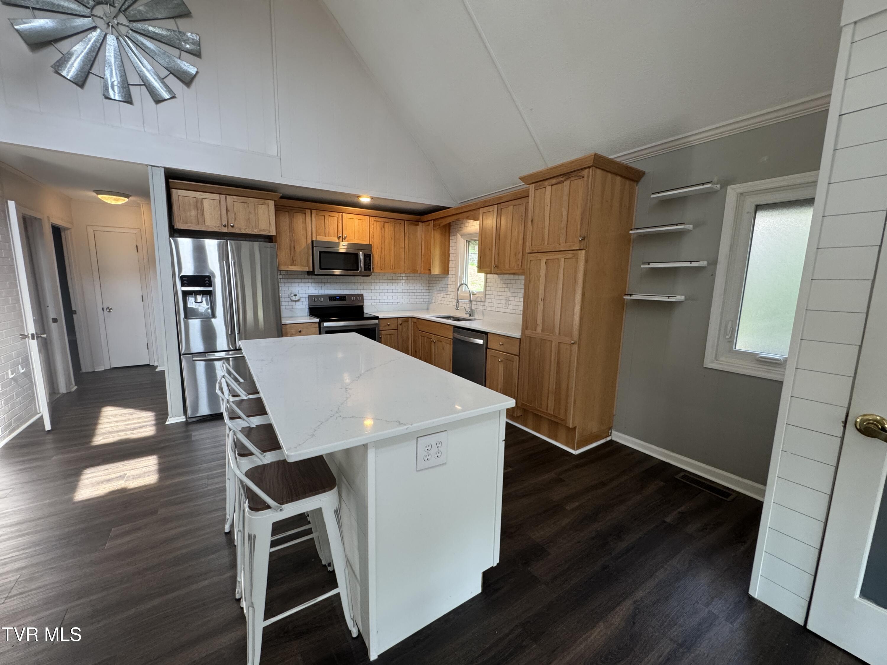 463 Lakeshore Road, Bluff City, Tennessee image 13