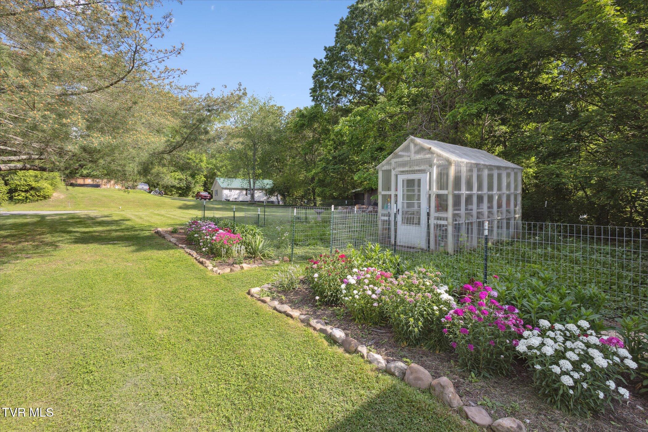 324 Hayes Road, Bluff City, Tennessee image 5