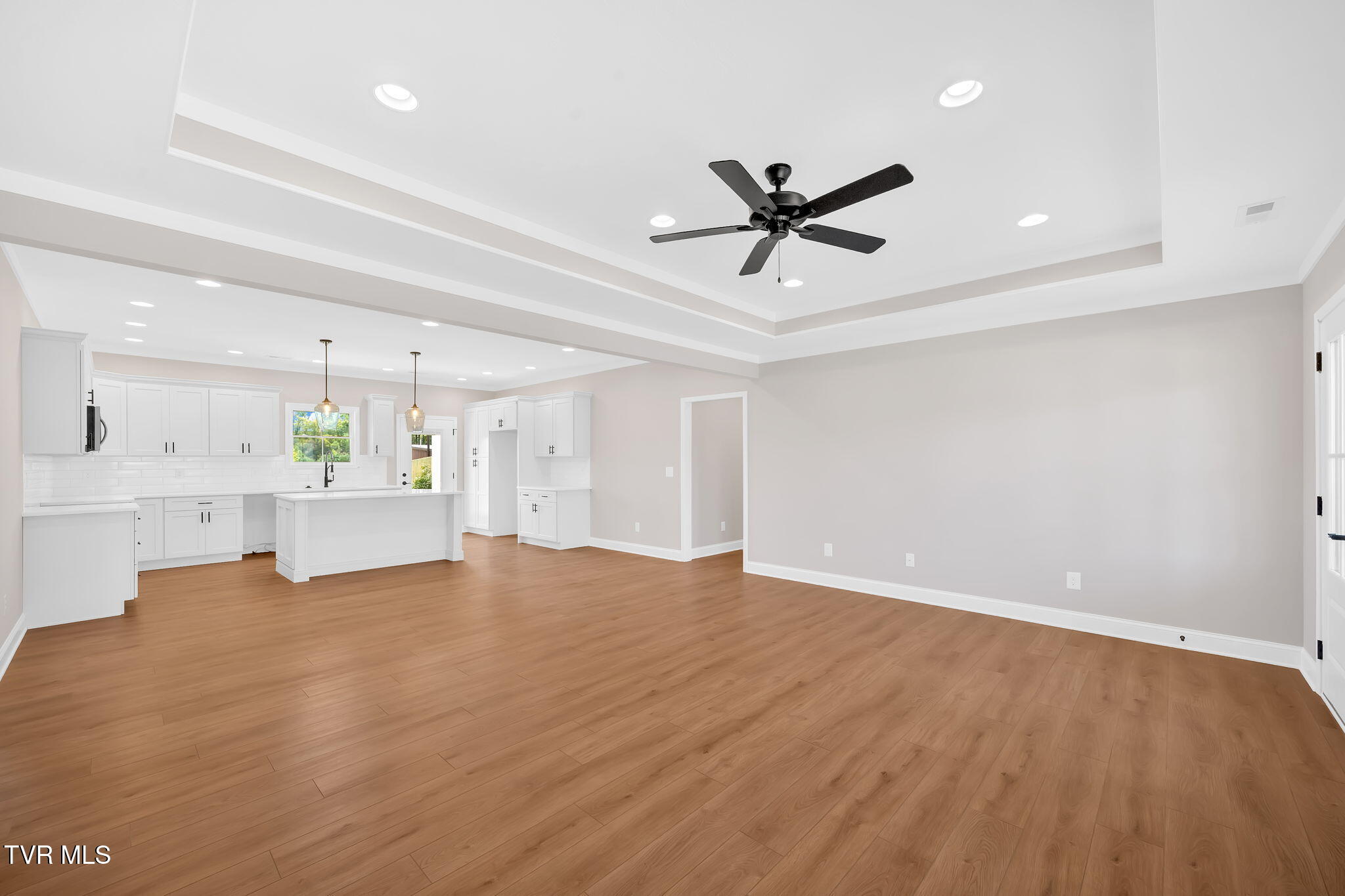 1111 Cherry Ridge Drive, Jonesborough, Tennessee image 3