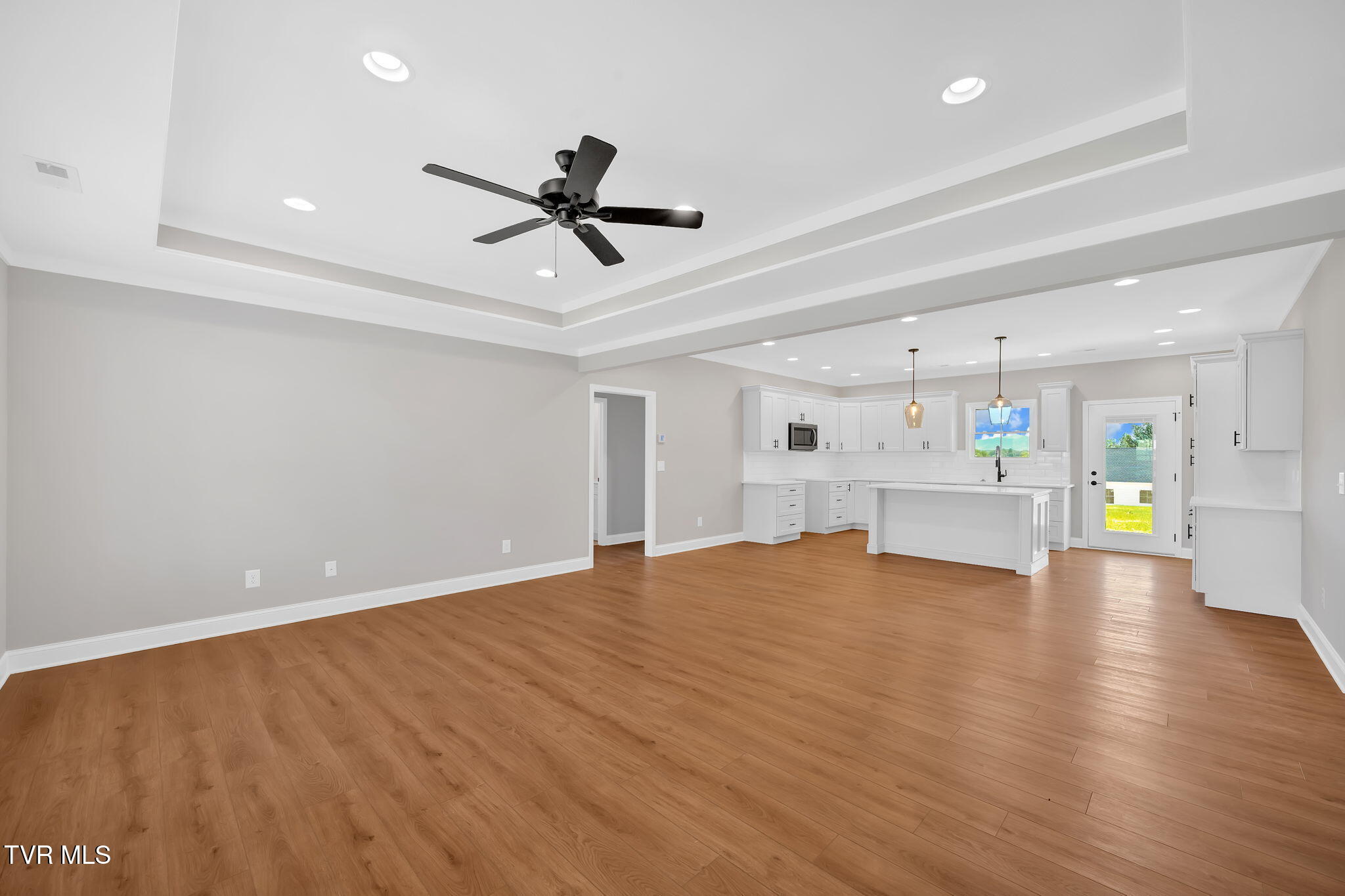 1111 Cherry Ridge Drive, Jonesborough, Tennessee image 2