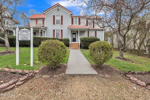 Homes For Sale - 158 Valley Street<br/> Abingdon, VA 24210