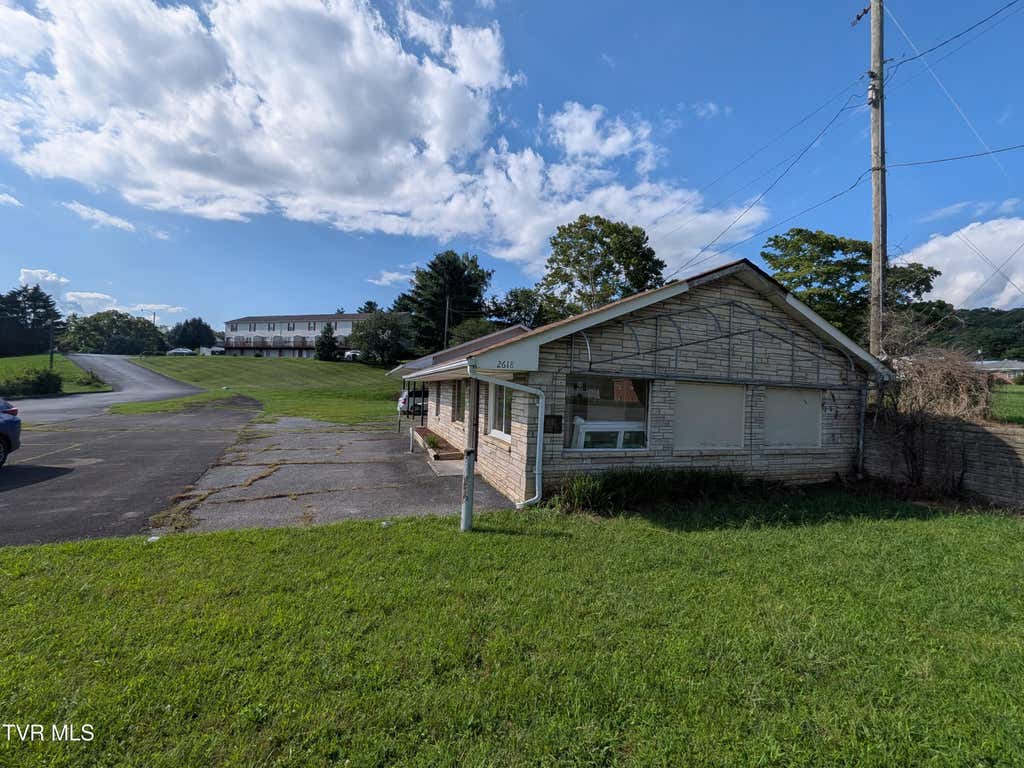 Photo of 2618 Volunteer Parkway, Bristol, TN 37620 (MLS # 9999749)