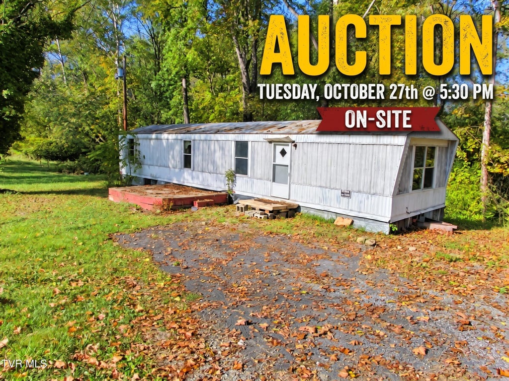 Photo of 888 Old Elizabethton Highway, Bluff City, TN 37618 (MLS # 10001880)