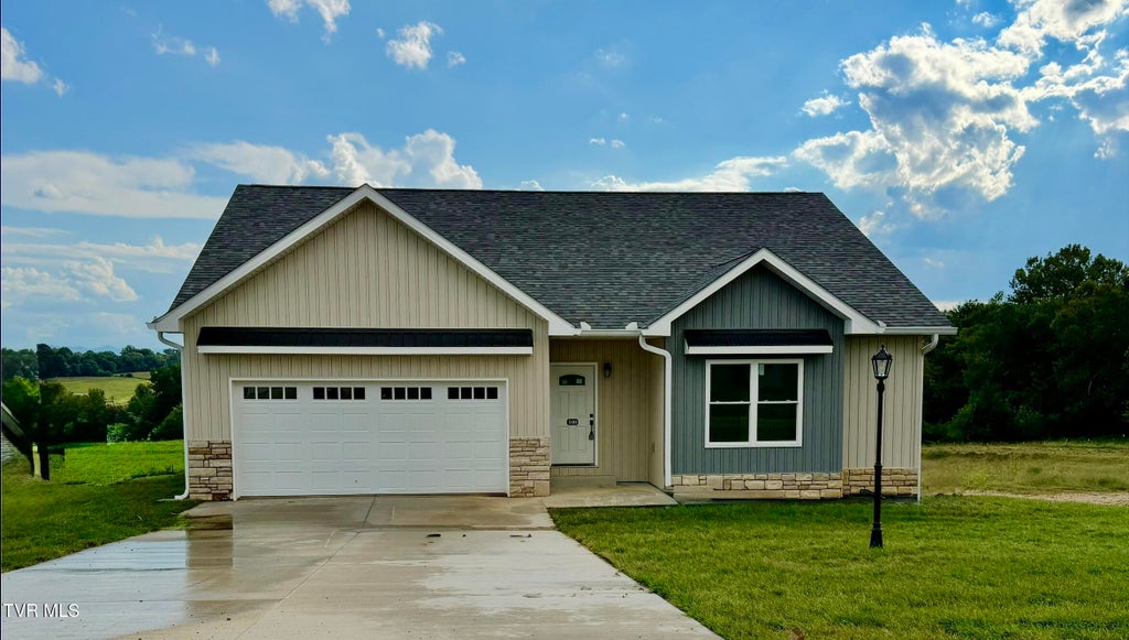 Photo of 140 Red Tail Ridge, Greeneville, TN 37743 (MLS # 10000284)