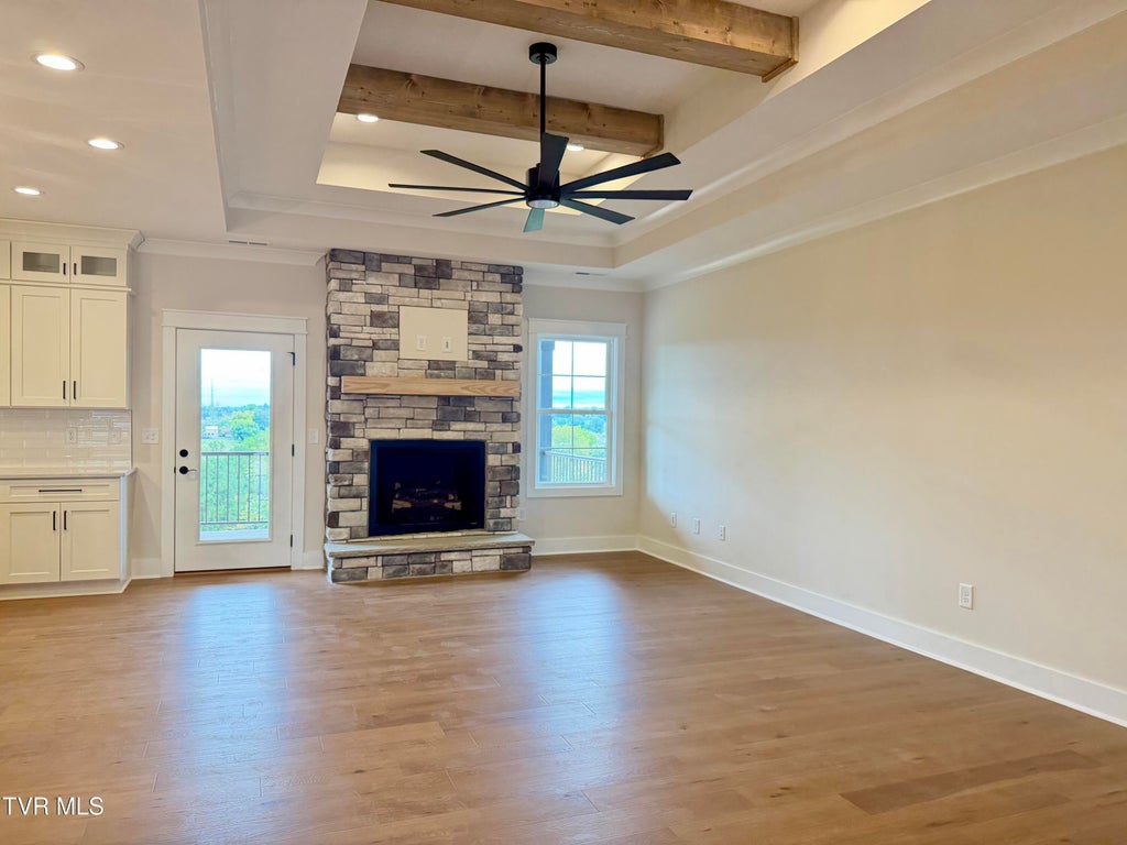 Photo of 138 Glaze Farm Way, Johnson City, TN 37601 (MLS # 10001727)