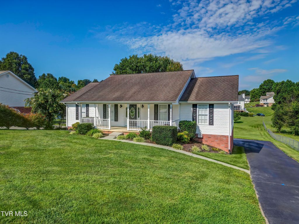Photo of 128 Alfalfa Lane, Jonesborough, TN 37659 (MLS # 9989022)
