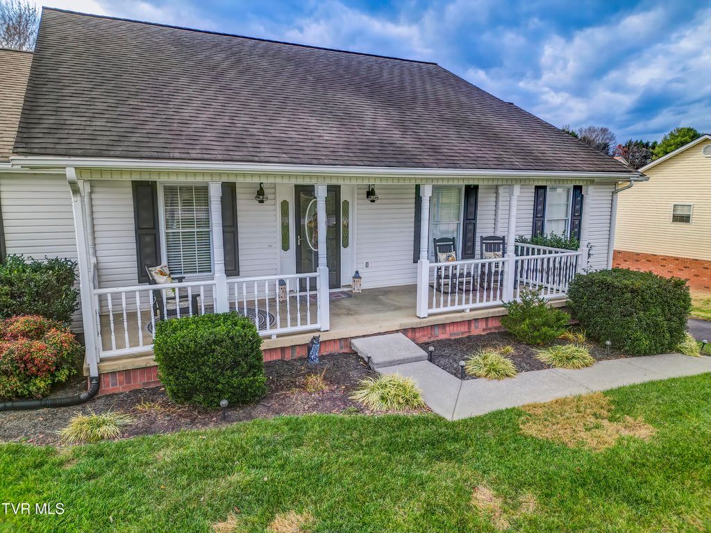 Photo of 128 Alfalfa Lane, Jonesborough, TN 37659 (MLS # 9989022)