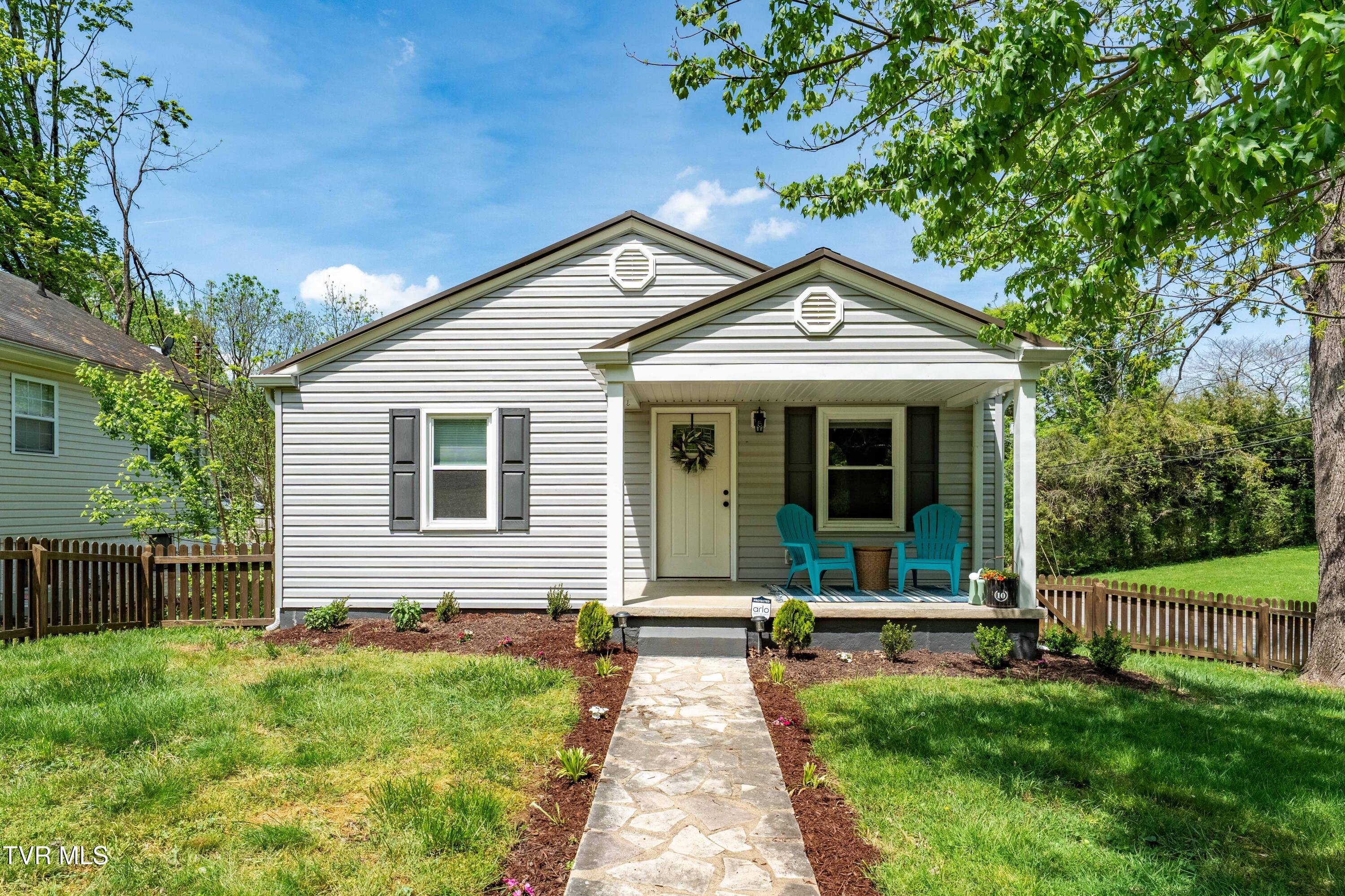 400 Poplar Street, Johnson City, Tennessee image 1