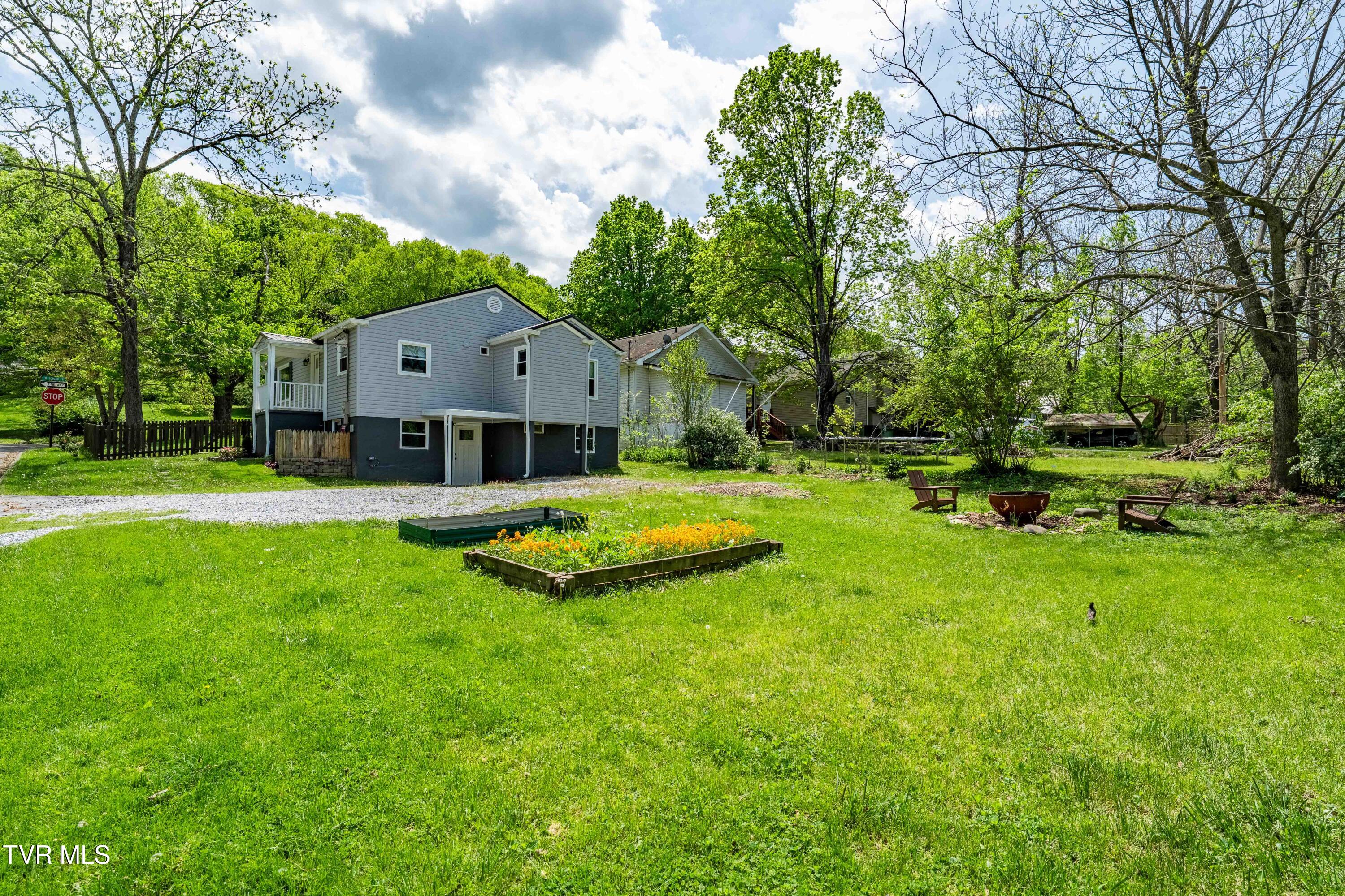 400 Poplar Street, Johnson City, Tennessee image 19