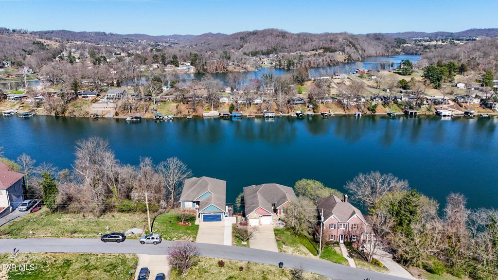 Photo of 3657 Crest Road, Kingsport, TN 37664 (MLS # 9977594)