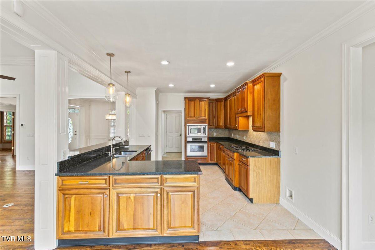 773 Waterstone Circle, Greeneville, Tennessee image 33