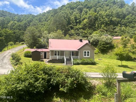 Photo of 1012 Ward Fork Road, Grundy, VA 24614 (MLS # 9997356)