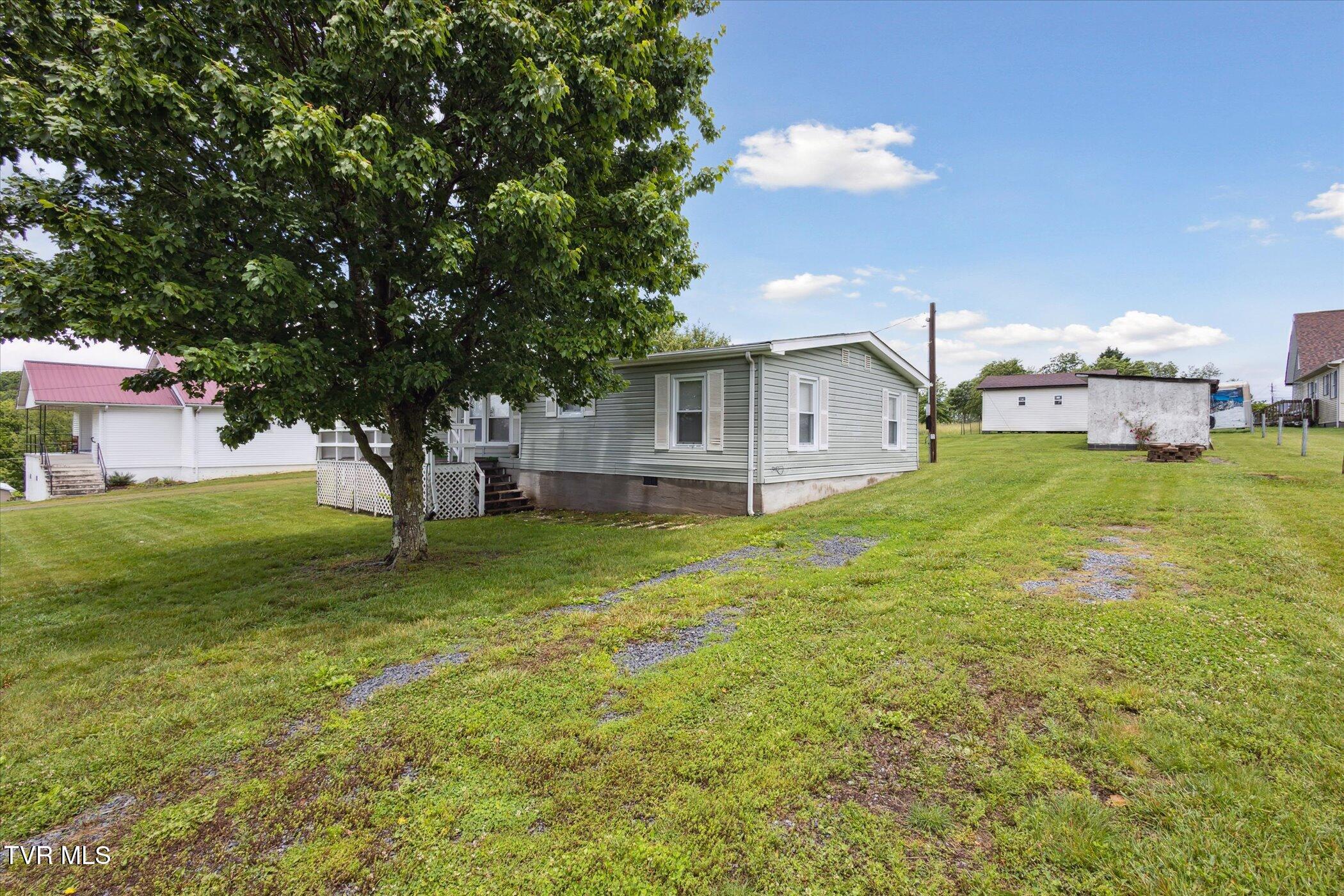 222 Massengill Place, Bluff City, Tennessee image 4