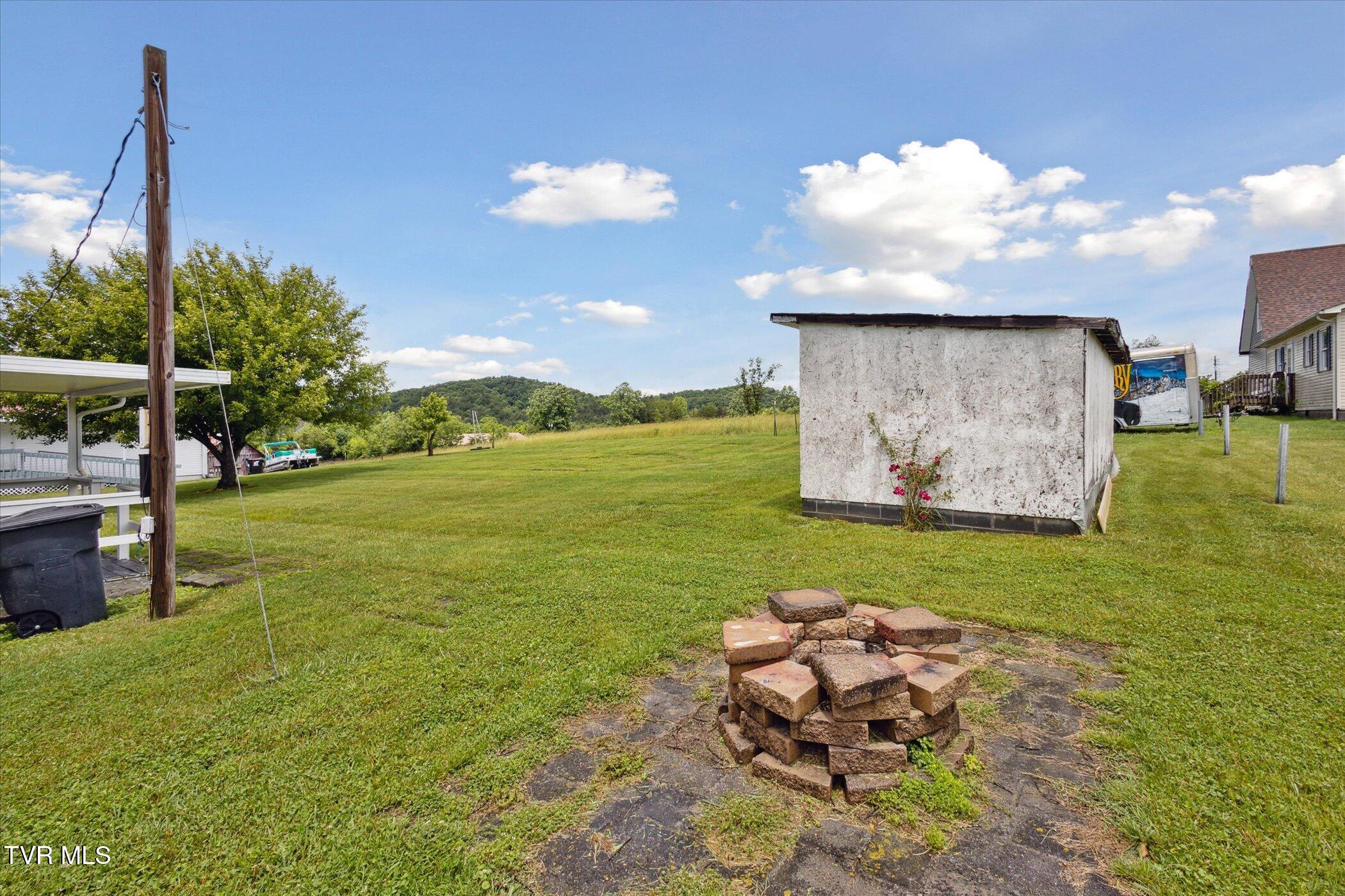 222 Massengill Place, Bluff City, Tennessee image 30