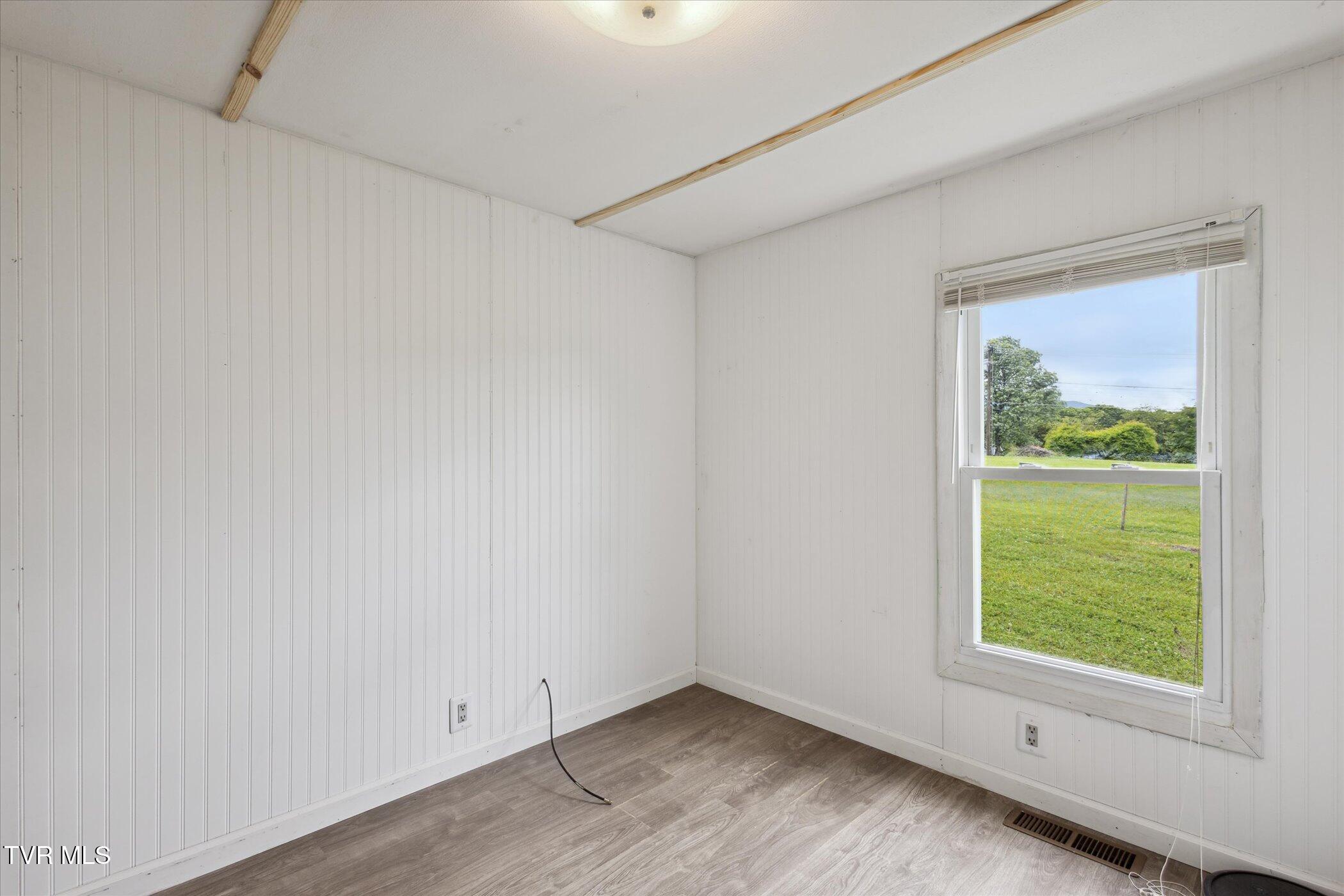 222 Massengill Place, Bluff City, Tennessee image 21