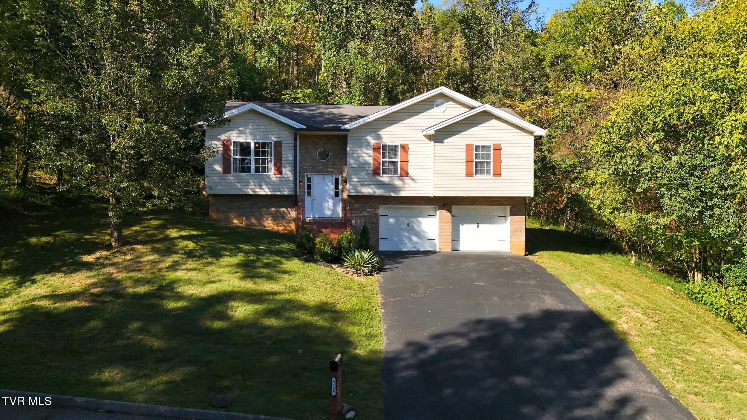 4405 Morningstar Court