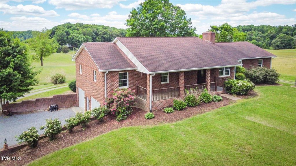 Photo of 268 Byington Road, Rogersville, TN 37857 (MLS # 9995472)