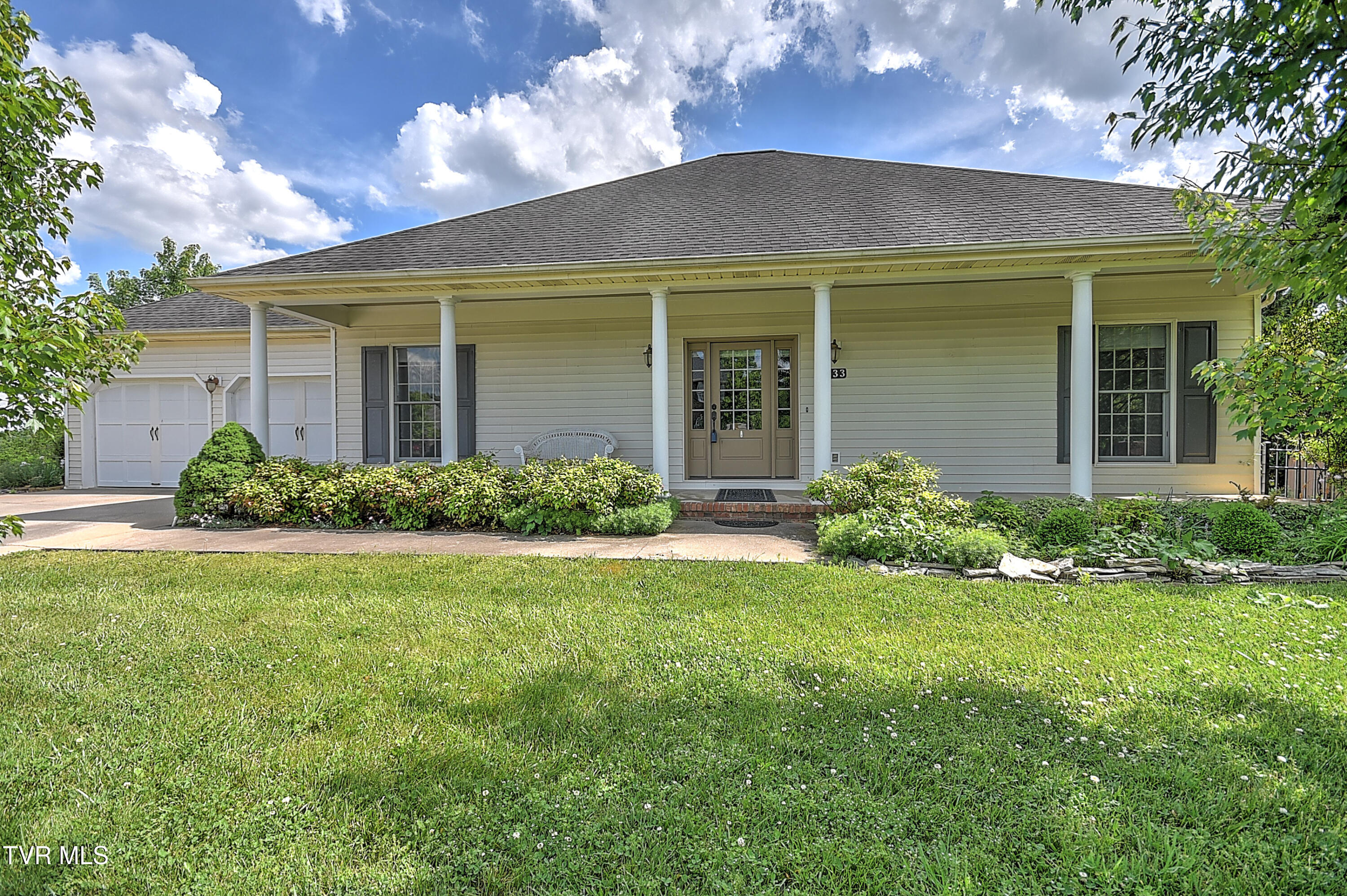 2533 Rivermont Circle, Kingsport, Tennessee image 1