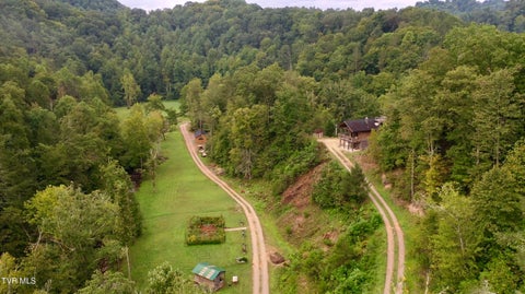 Photo of 404 Housewright Hollow Road, Surgoinsville, TN 37873 (MLS # 10001372)
