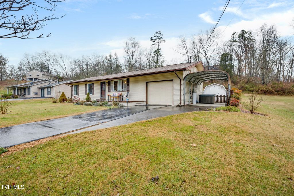 Photo of 1913 Diana Road, Kingsport, TN 37660 (MLS # 9988939)