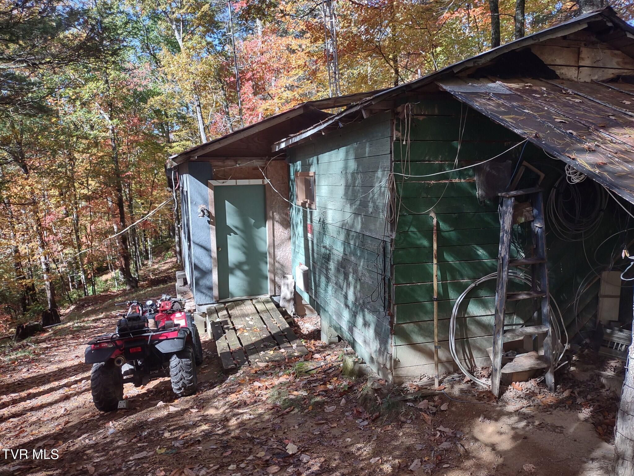7735 Highway 19-e, Roan Mountain, Tennessee image 10