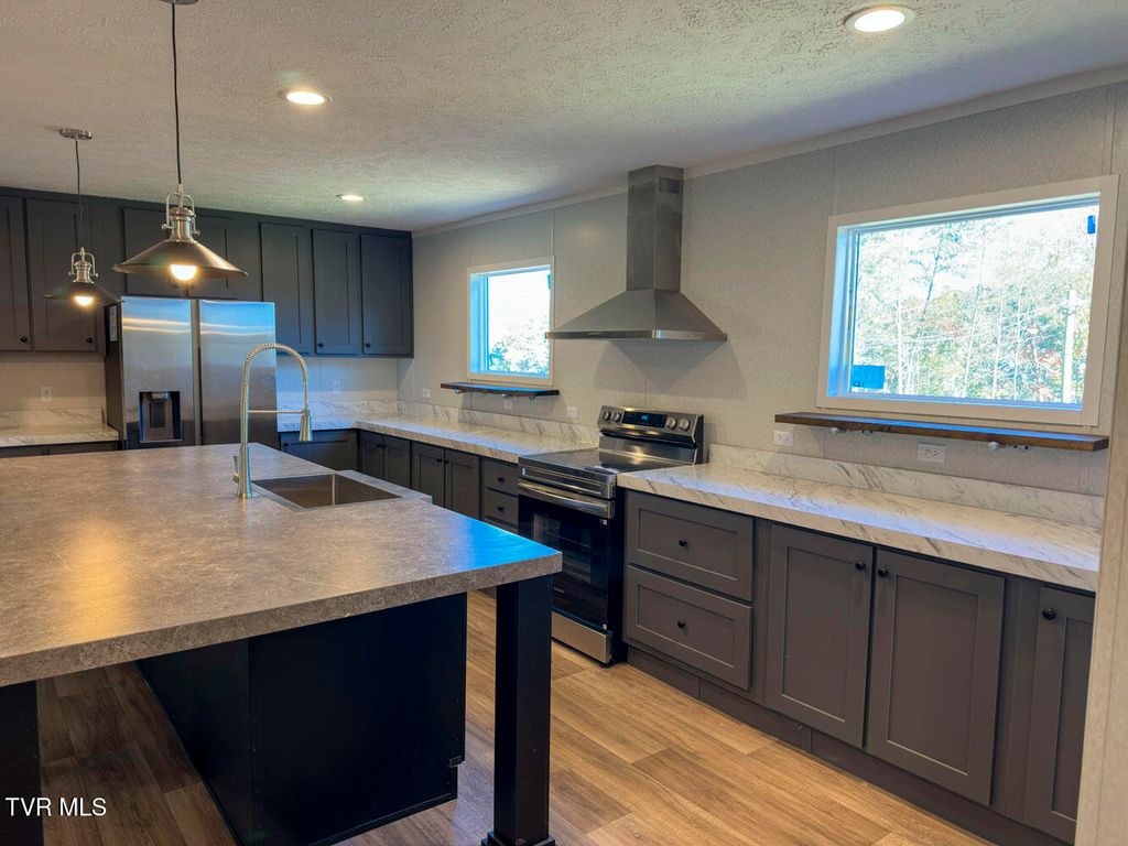 Photo of 354 Bungalow Drive, Dandridge, TN 37725 (MLS # 9987961)