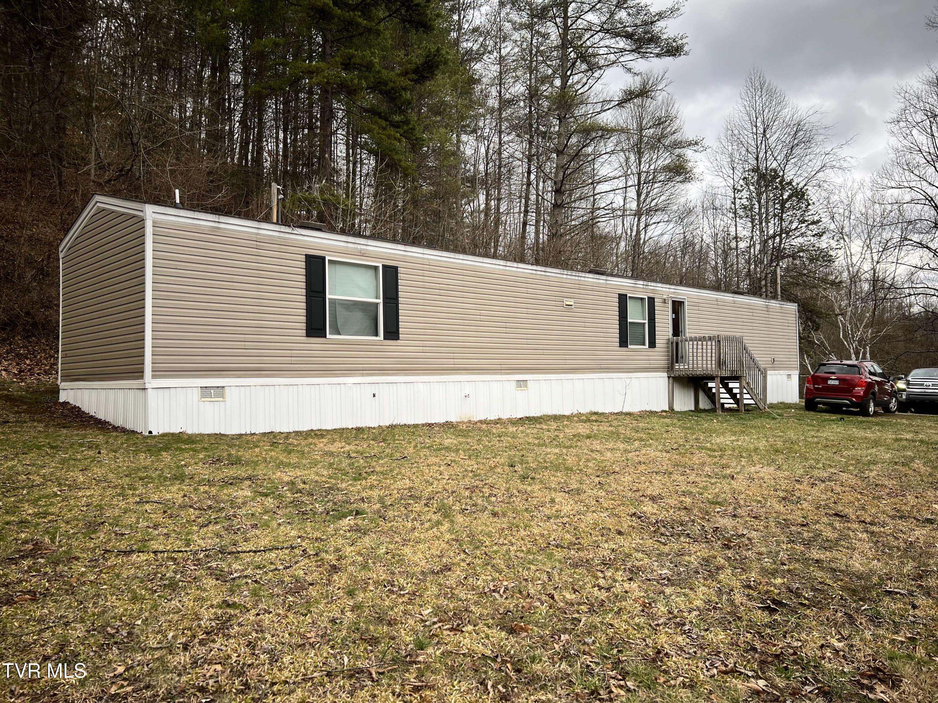 11511 Magnolia Street, Pound, Virginia image 1