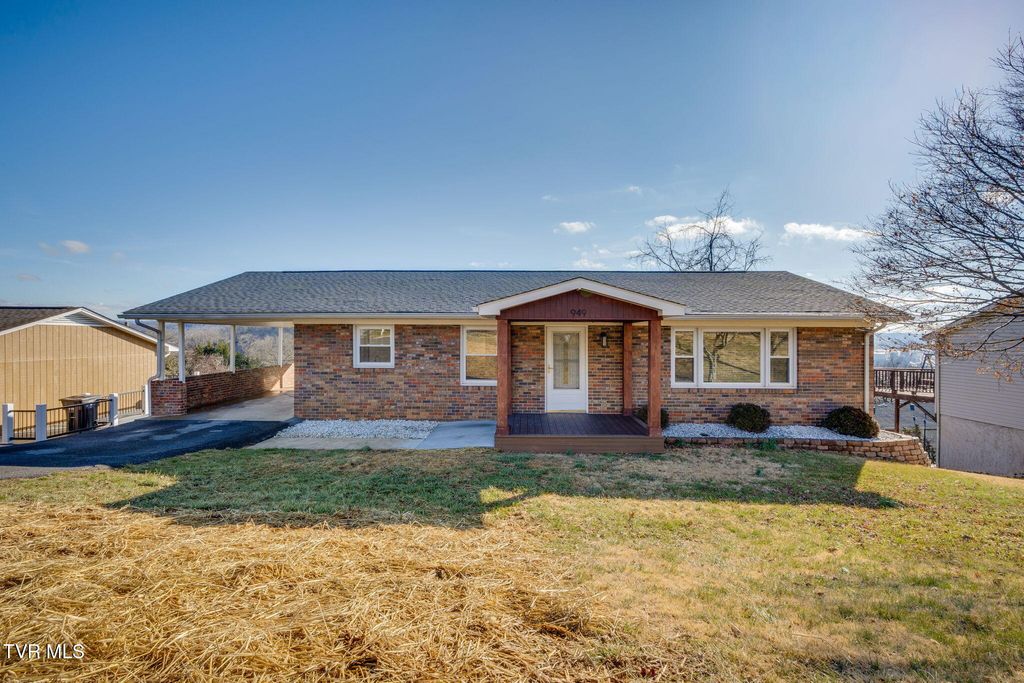 Photo of 949 Karen Road, Kingsport, TN 37660 (MLS # 9991339)