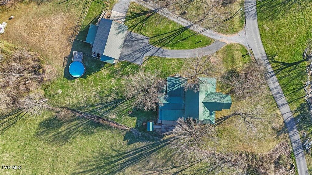 Photo of 225 Mary Lamons Road, Afton, TN 37616 (MLS # 9983366)
