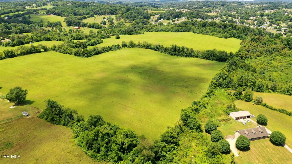 Photo of 5085 Old Kentucky Road, Morristown, TN 37814 (MLS # 9983228)