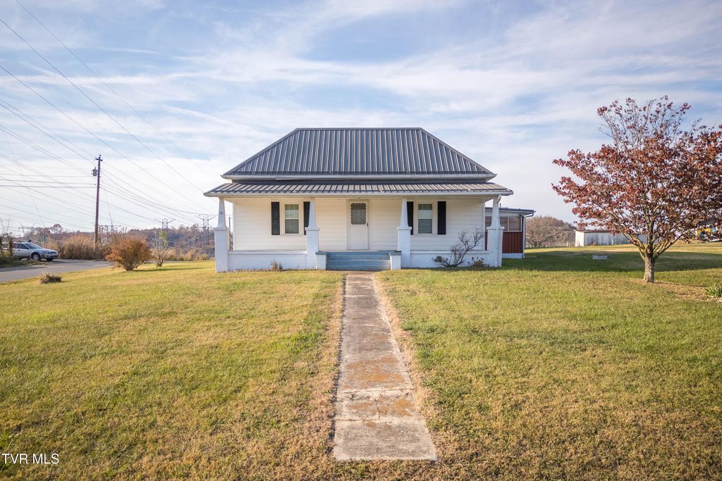 Photo of 200 Massengill Place, Bluff City, TN 37618 (MLS # 9988191)