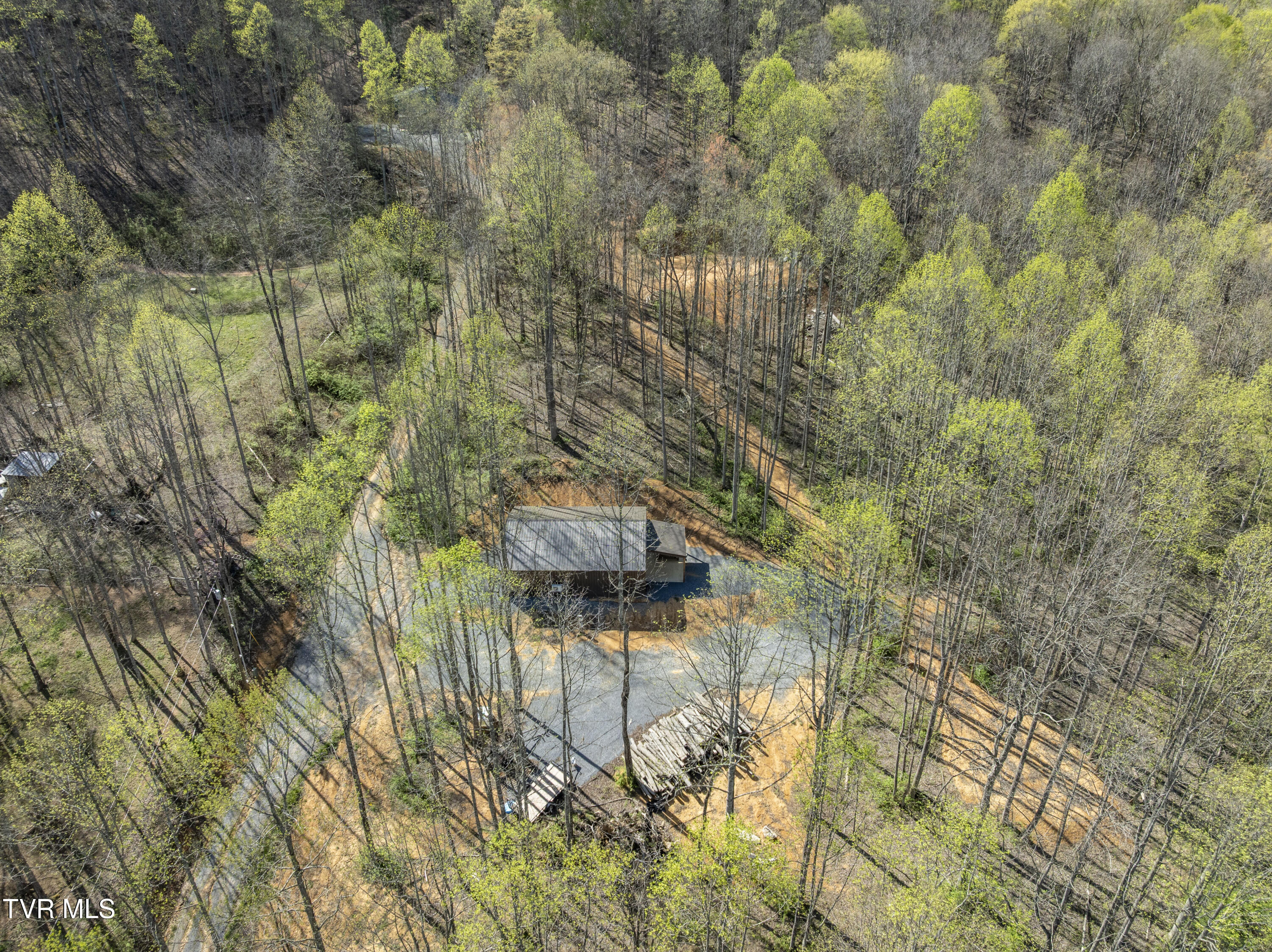 724 Dry Creek Road, Jonesborough, Tennessee image 5