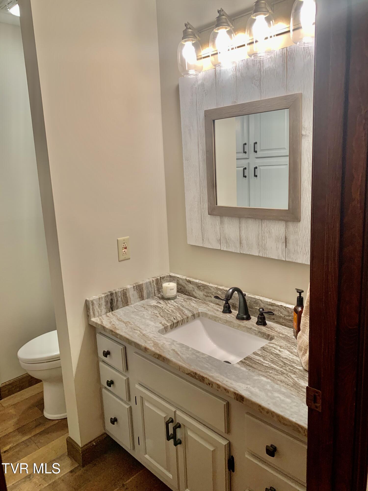 Elizabethton, Tennessee, 37643, United States, 5 Bedrooms Bedrooms, ,6 BathroomsBathrooms,Residential,Active,2019182