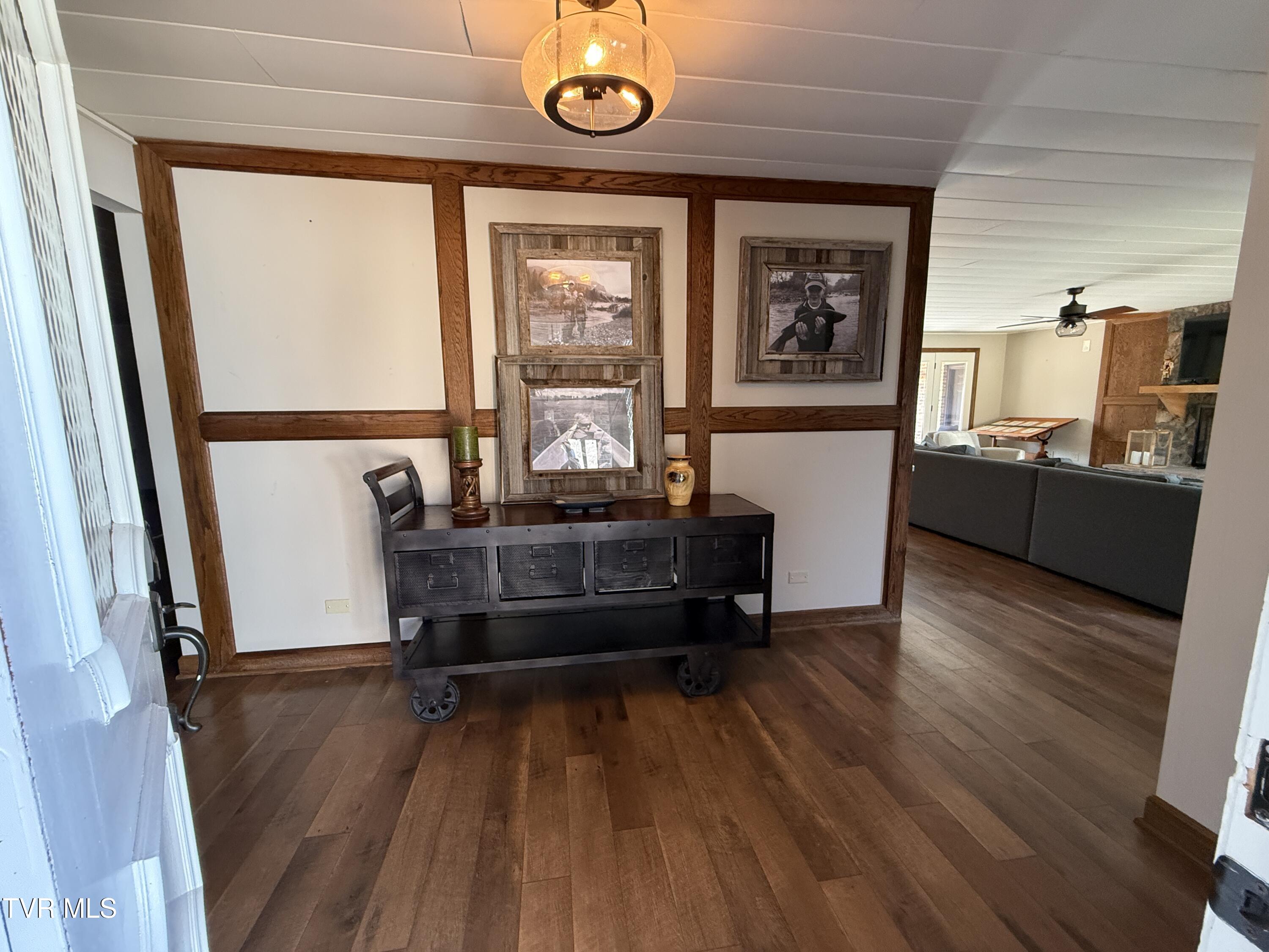 Elizabethton, Tennessee, 37643, United States, 5 Bedrooms Bedrooms, ,6 BathroomsBathrooms,Residential,Active,2019182