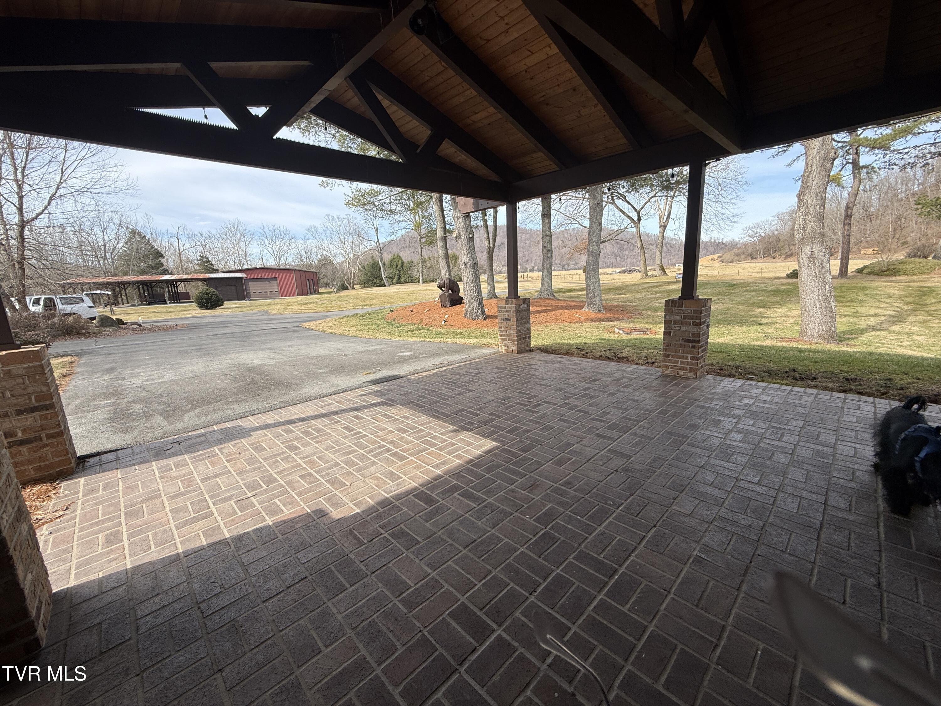 Elizabethton, Tennessee, 37643, United States, 5 Bedrooms Bedrooms, ,6 BathroomsBathrooms,Residential,Active,2019182