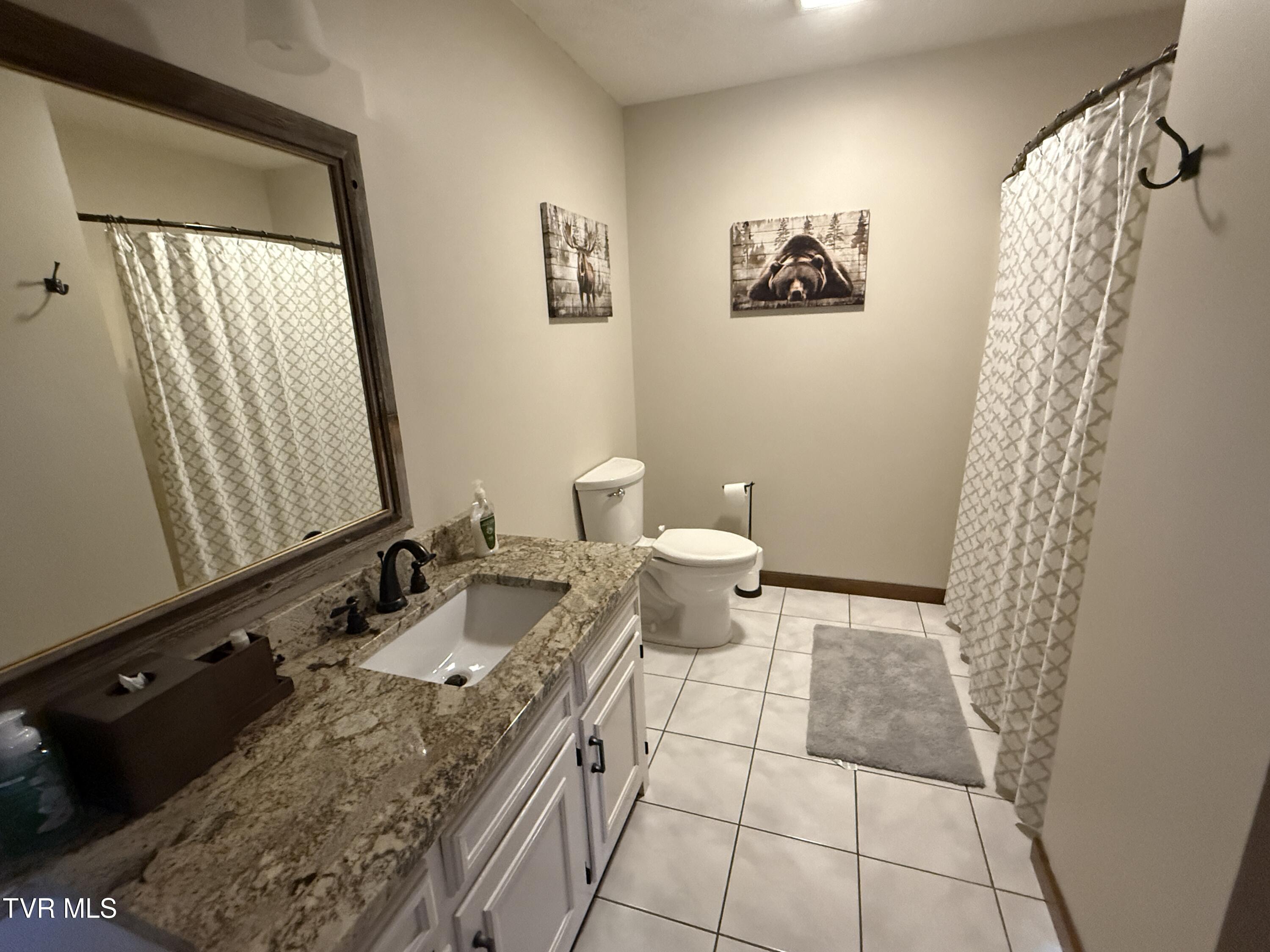 Elizabethton, Tennessee, 37643, United States, 5 Bedrooms Bedrooms, ,6 BathroomsBathrooms,Residential,Active,2019182