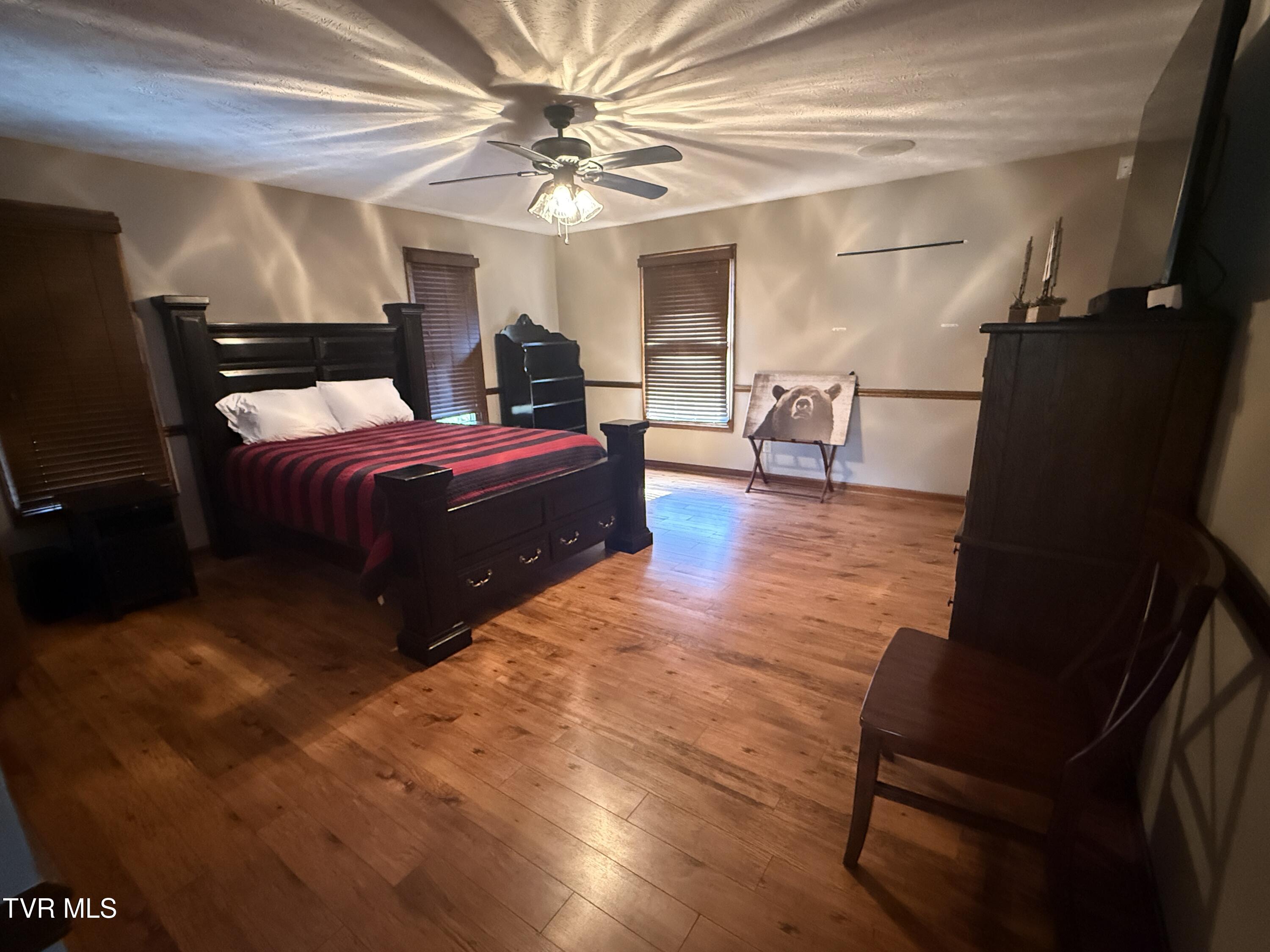 Elizabethton, Tennessee, 37643, United States, 5 Bedrooms Bedrooms, ,6 BathroomsBathrooms,Residential,Active,2019182