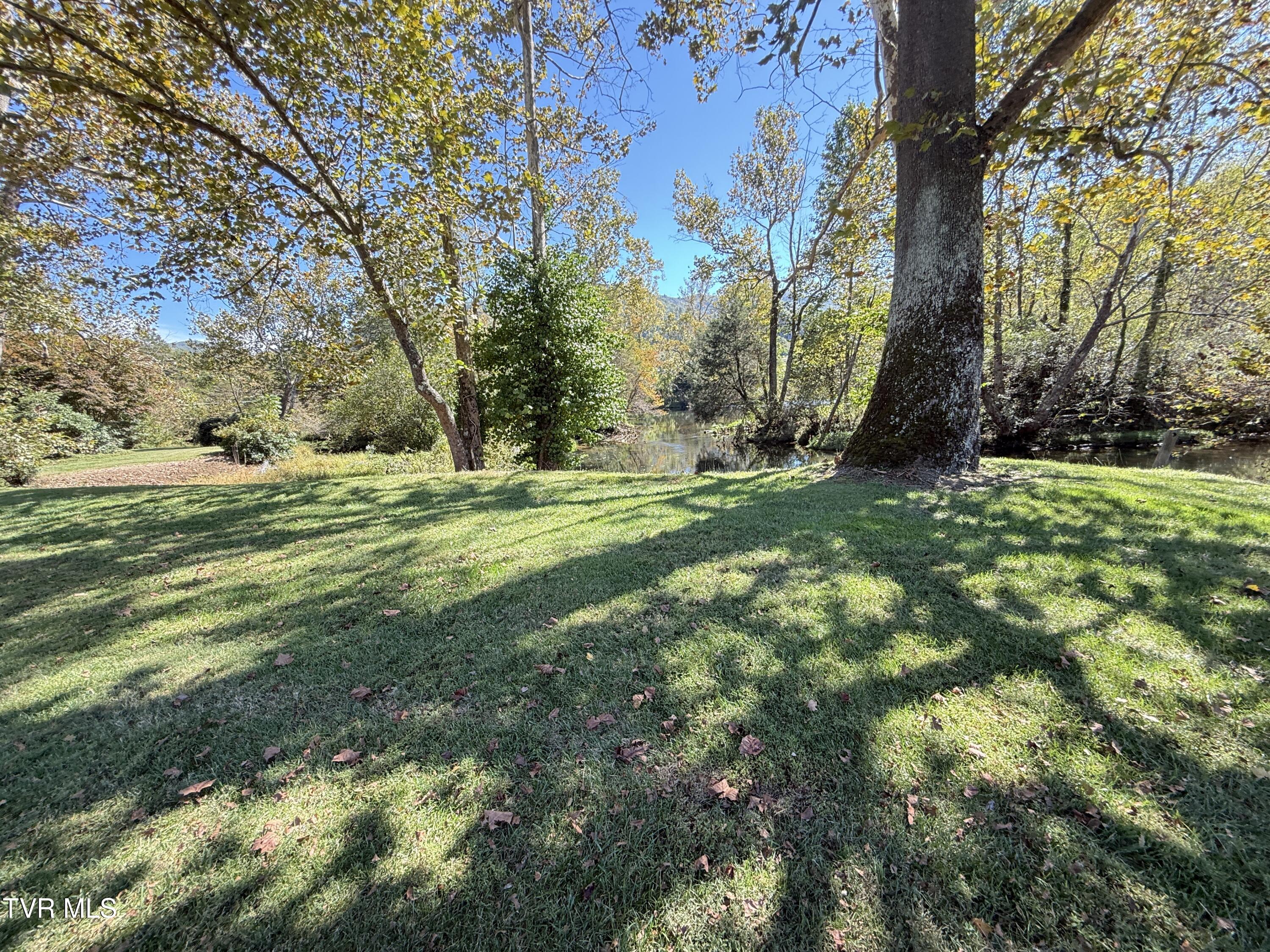 Elizabethton, Tennessee, 37643, United States, 5 Bedrooms Bedrooms, ,6 BathroomsBathrooms,Residential,Active,2019182
