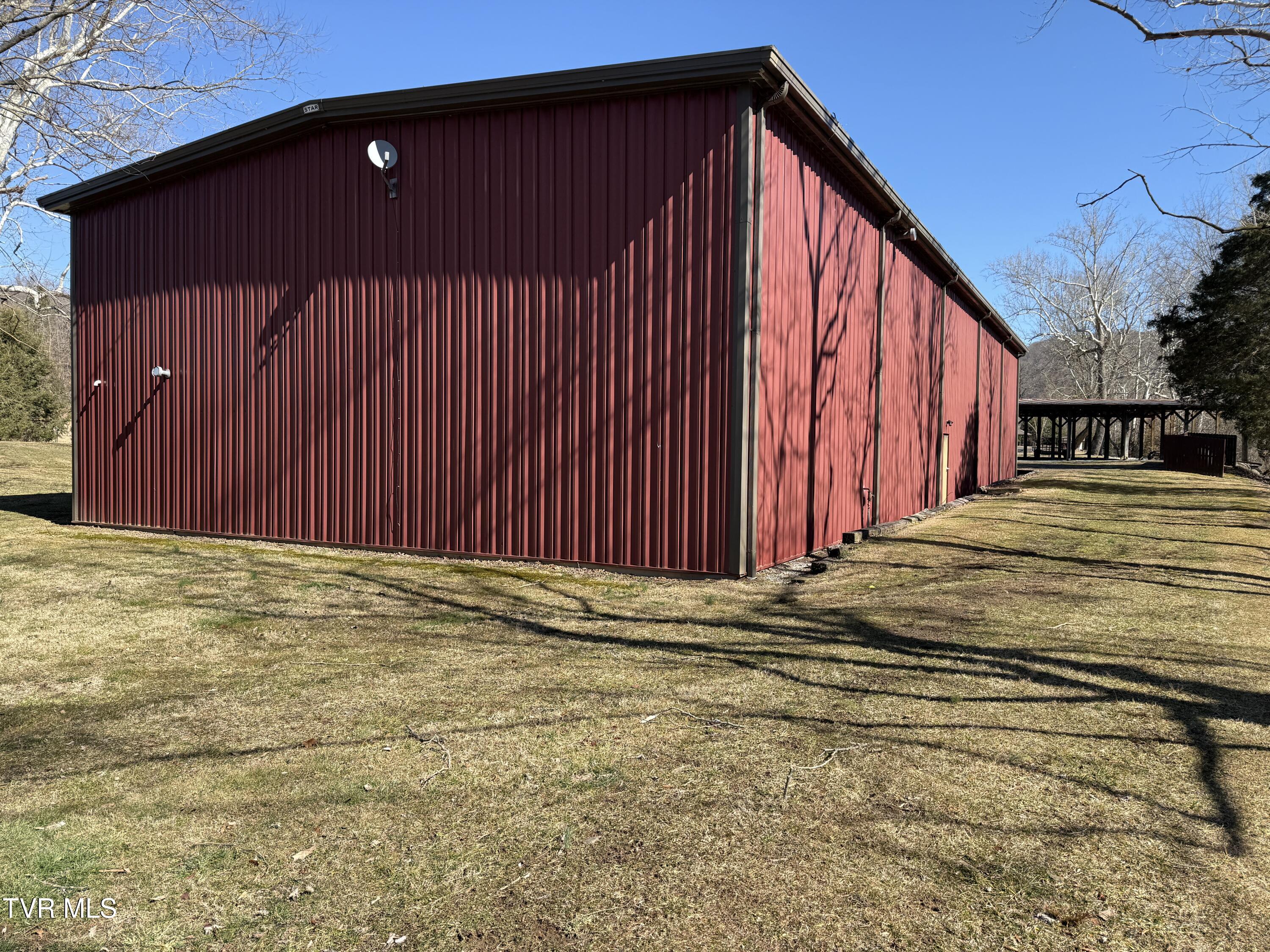 Elizabethton, Tennessee, 37643, United States, 5 Bedrooms Bedrooms, ,6 BathroomsBathrooms,Residential,Active,2019182