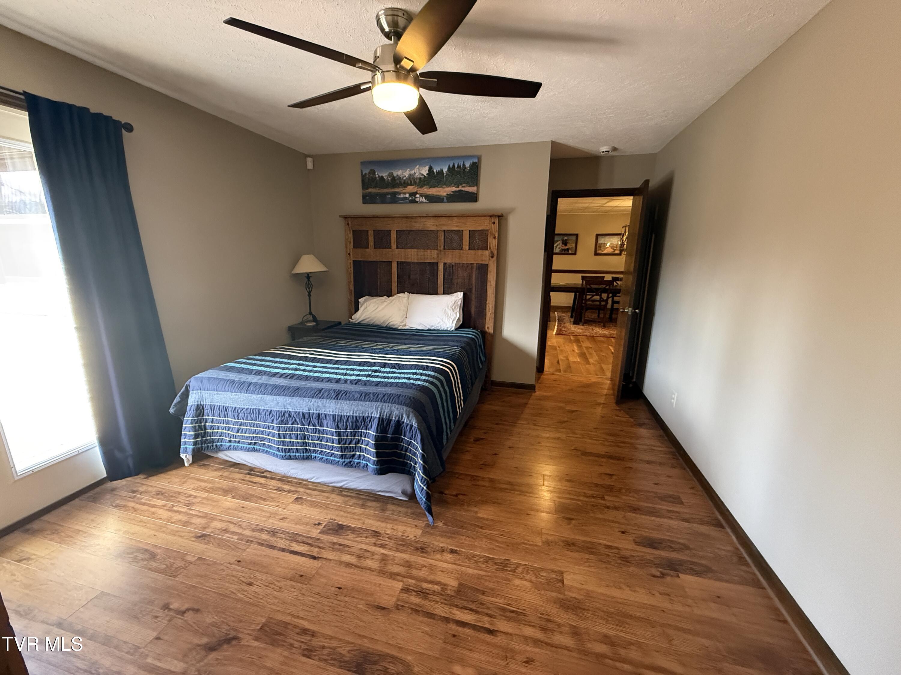 Elizabethton, Tennessee, 37643, United States, 5 Bedrooms Bedrooms, ,6 BathroomsBathrooms,Residential,Active,2019182