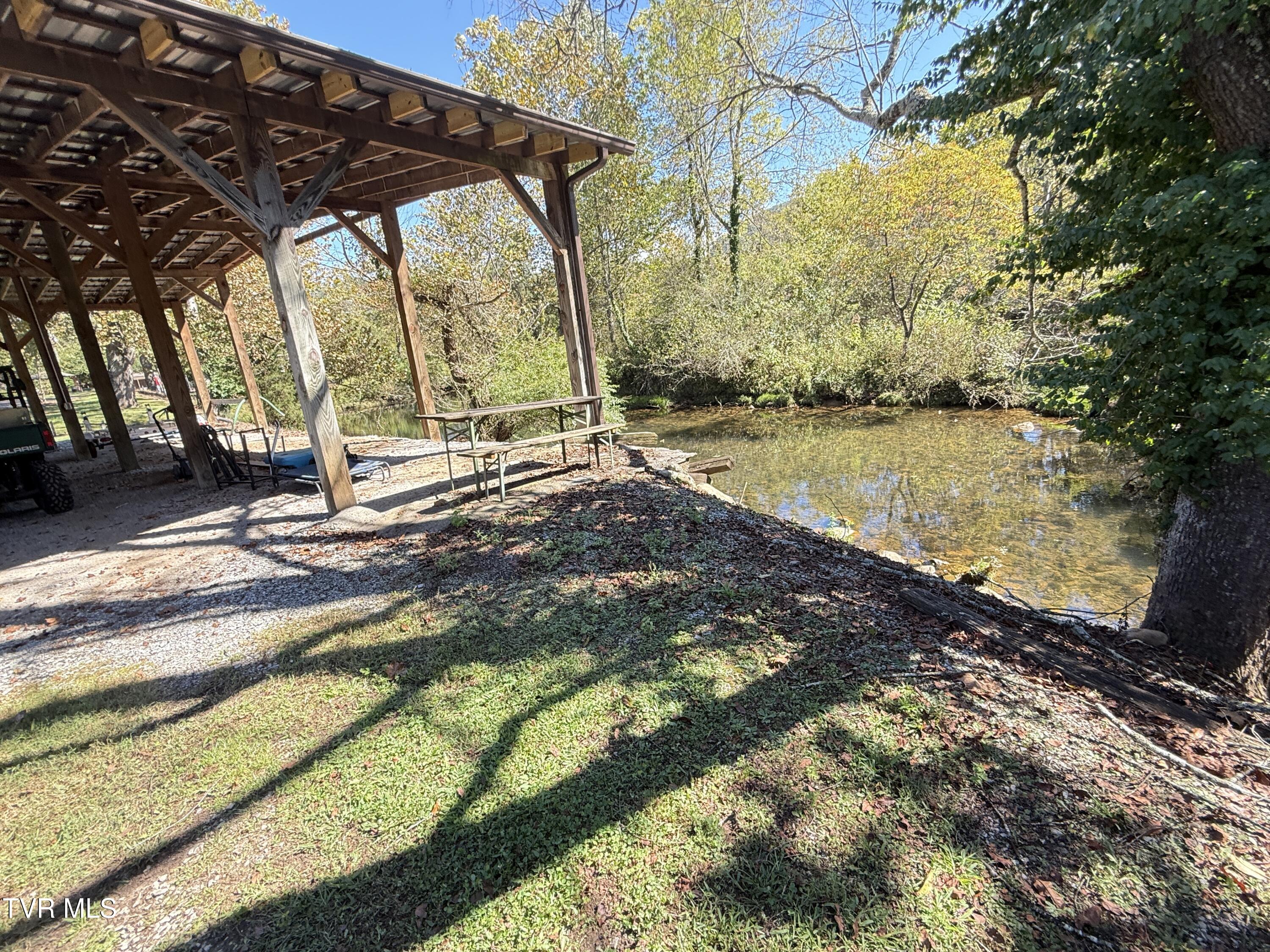Elizabethton, Tennessee, 37643, United States, 5 Bedrooms Bedrooms, ,6 BathroomsBathrooms,Residential,Active,2019182