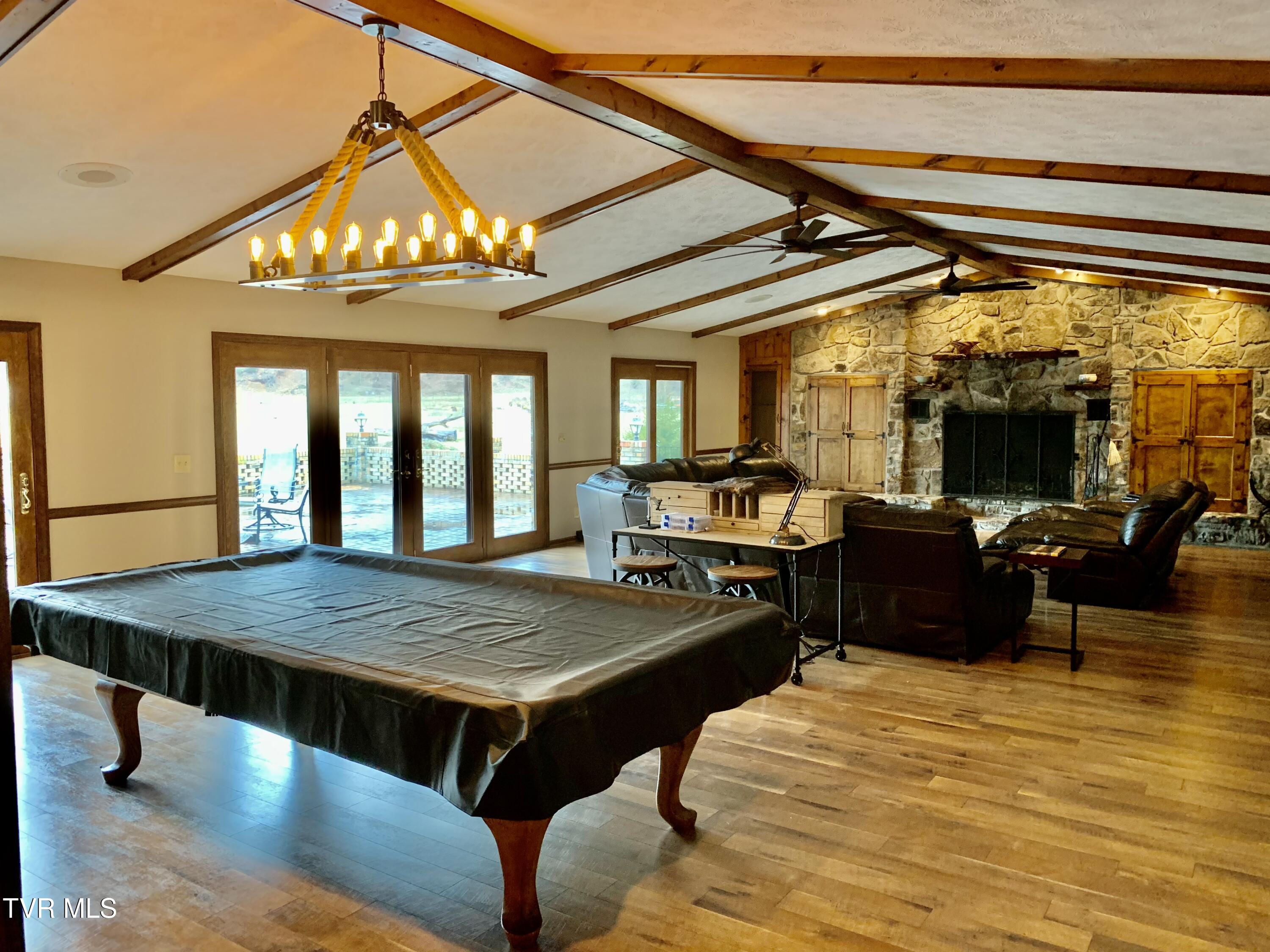 Elizabethton, Tennessee, 37643, United States, 5 Bedrooms Bedrooms, ,6 BathroomsBathrooms,Residential,Active,2019182